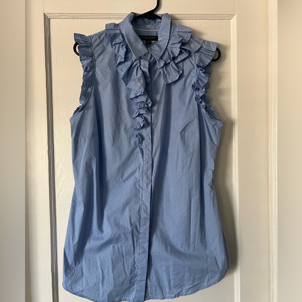 Banana Republic- Sleeveless Riley blouse